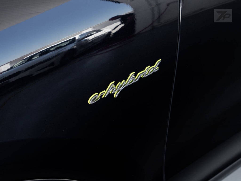 Imagem do veículo PORSCHE CAYENNE COUPÉ E-HYBRID PLATINUM EDITION BLINDADO