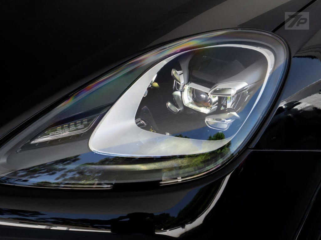 Imagem do veículo PORSCHE CAYENNE COUPÉ E-HYBRID PLATINUM EDITION BLINDADO