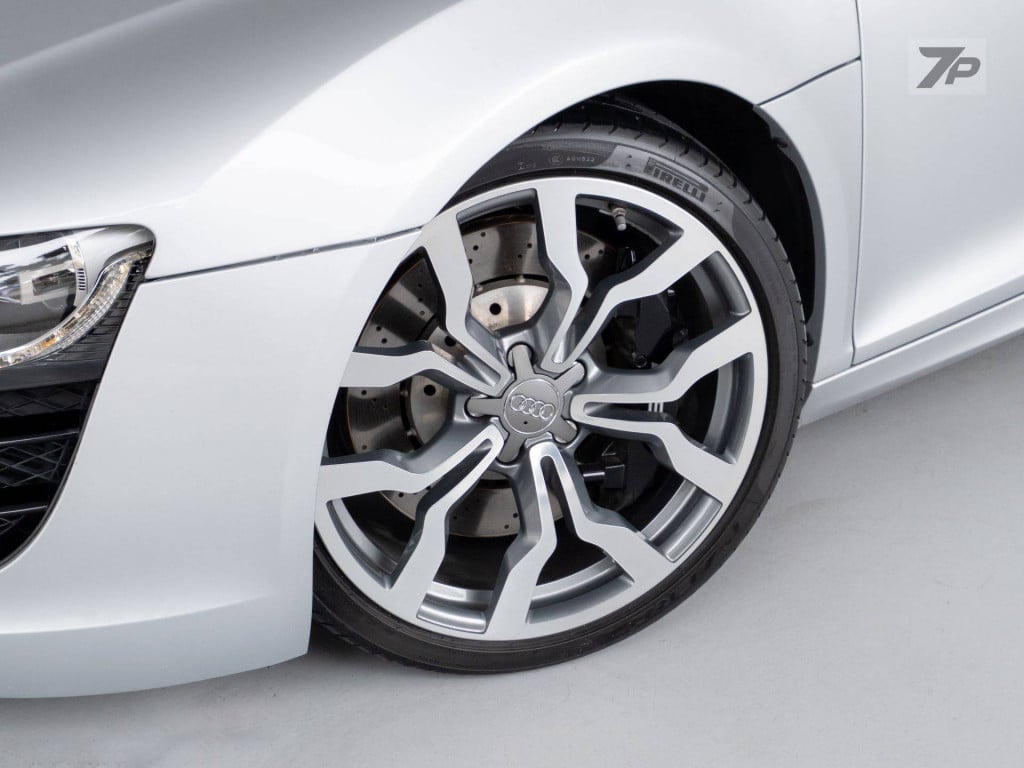 Imagem do veículo AUDI R8 SPYDER V10