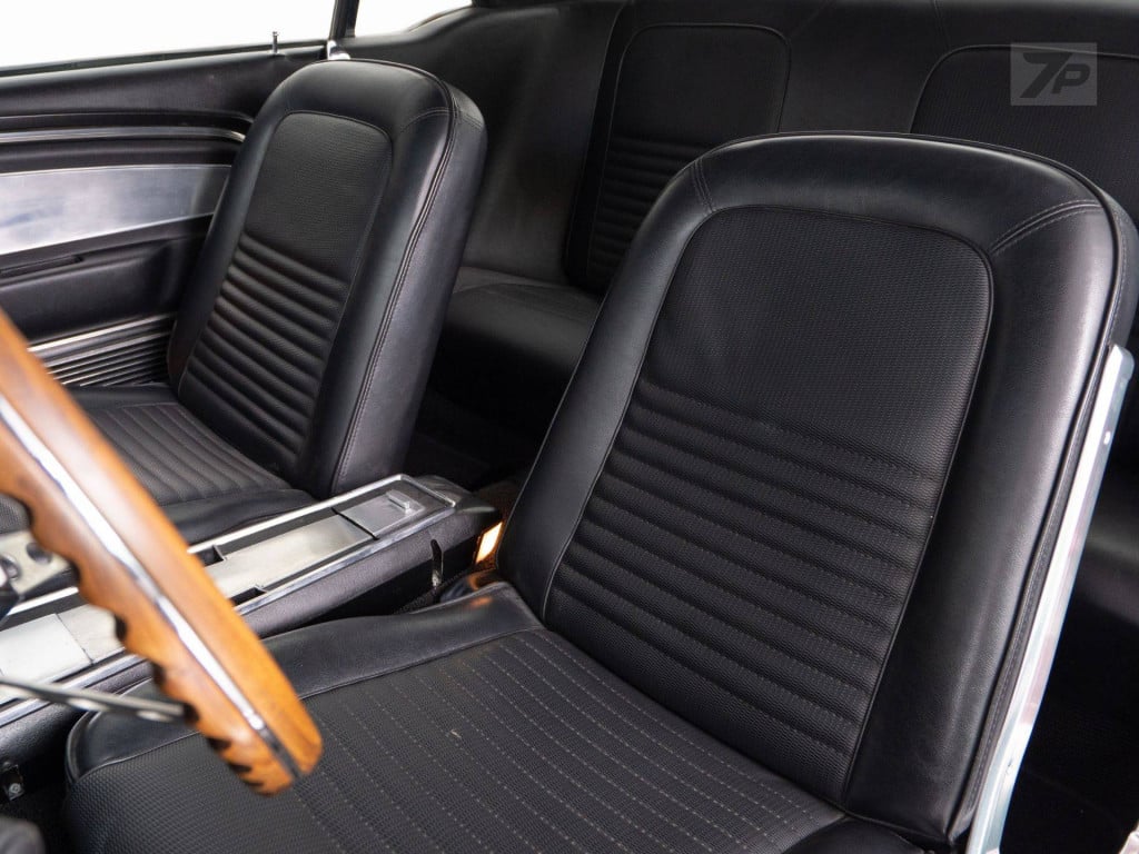 Imagem do veículo FORD MUSTANG HARDTOP