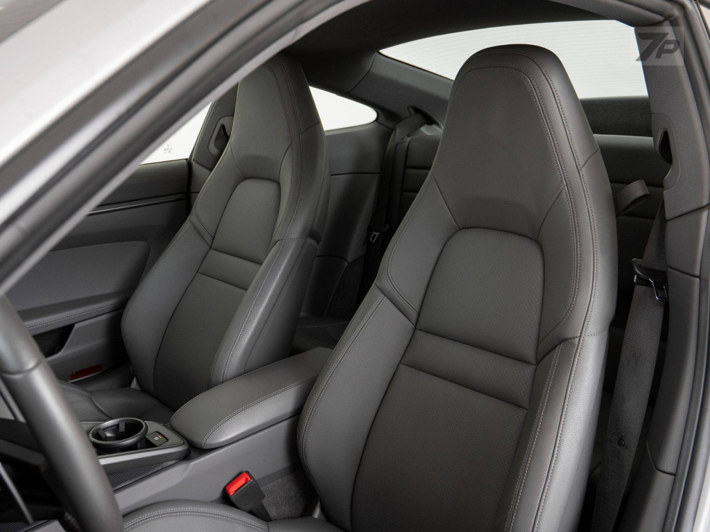 Imagem do veículo PORSCHE 911 CARRERA 992