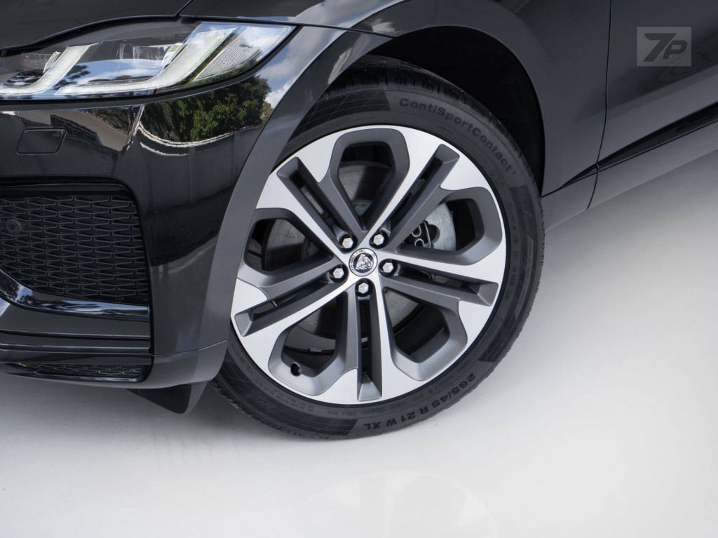 Imagem do veículo JAGUAR F-PACE PHEV R-DYNAMIC SE HIBRIDO