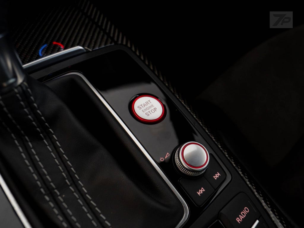Imagem do veículo AUDI RS6 AVANT 