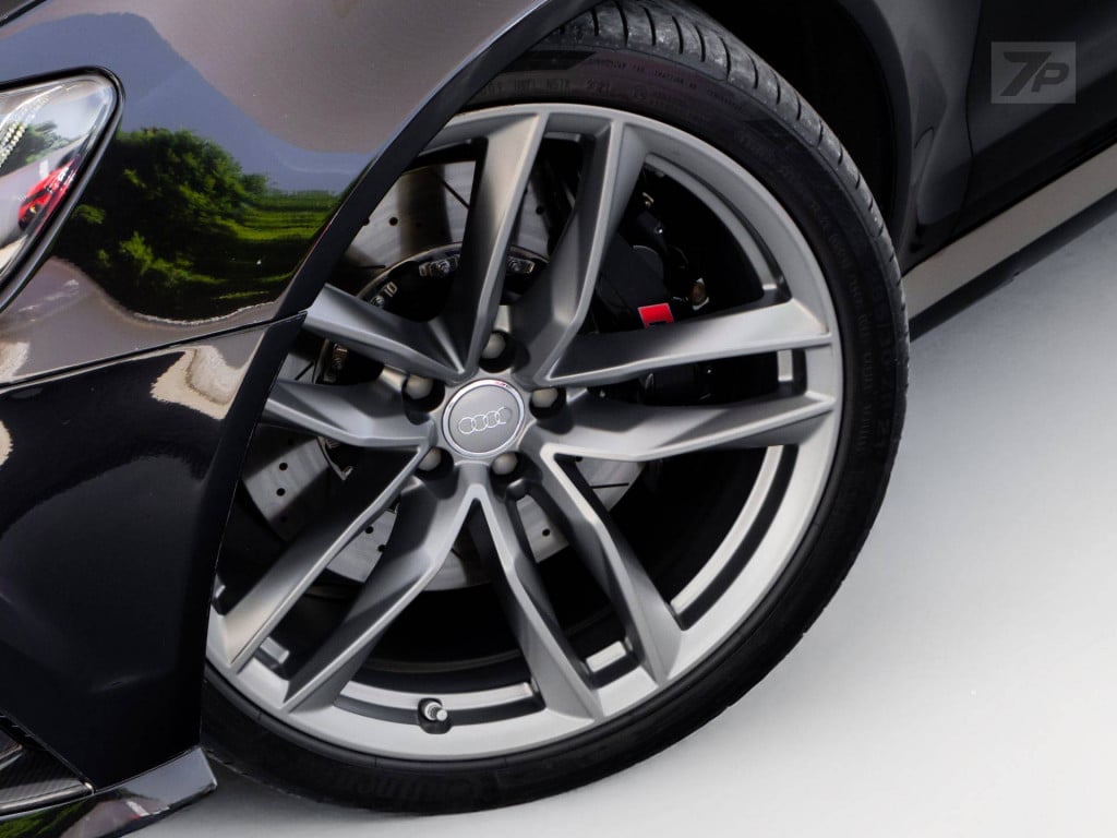 Imagem do veículo AUDI RS6 AVANT 