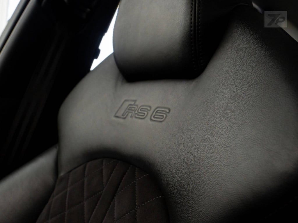 Imagem do veículo AUDI RS6 AVANT 