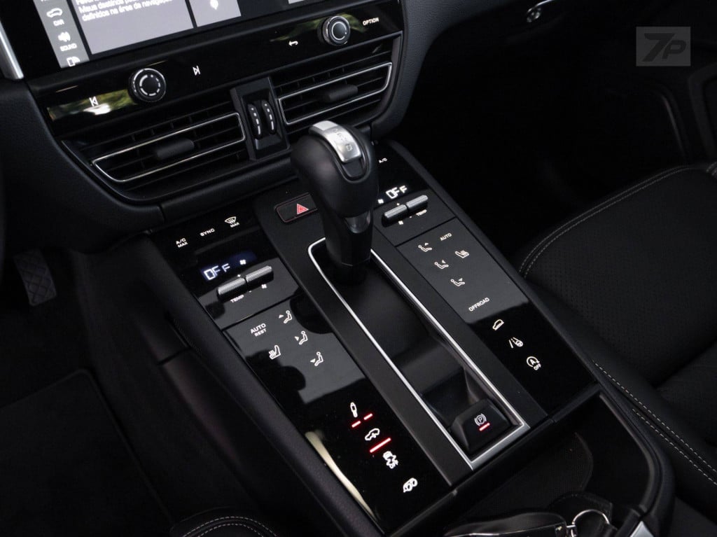 Imagem do veículo PORSCHE MACAN GTS 