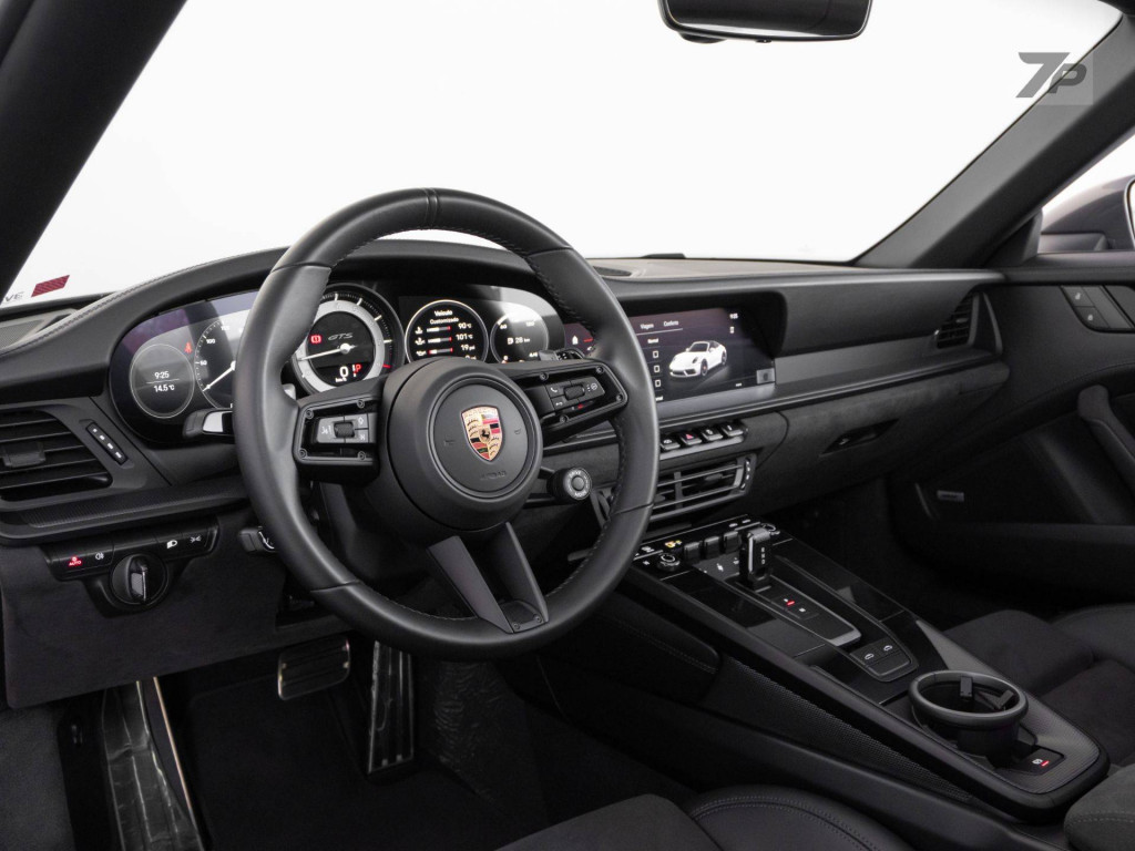 Imagem do veículo PORSCHE 911 TARGA 4 GTS 