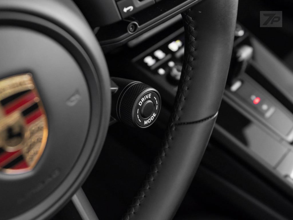 Imagem do veículo PORSCHE 911 TARGA 4 GTS 