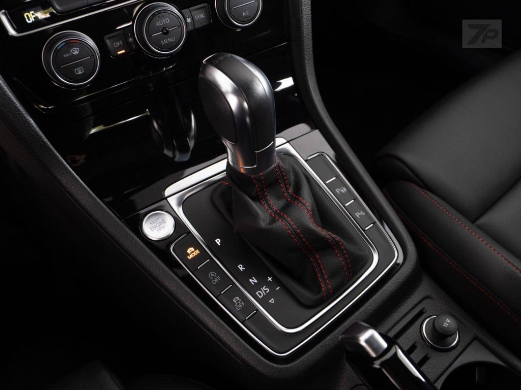 Imagem do veículo VOLKSWAGEN GOLF GTI