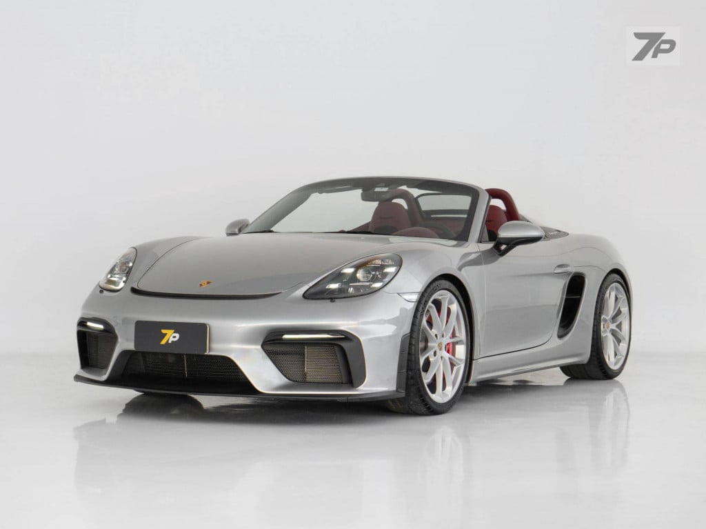 Imagem do veículo PORSCHE 718 SPYDER