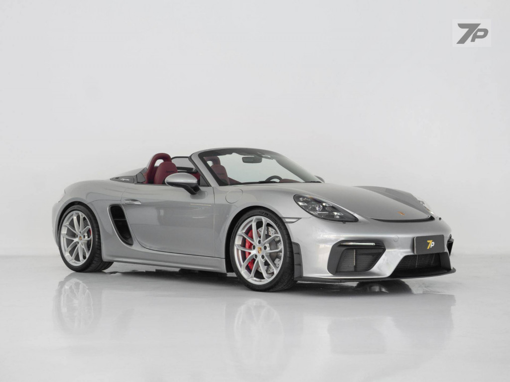 Imagem do veículo PORSCHE 718 SPYDER