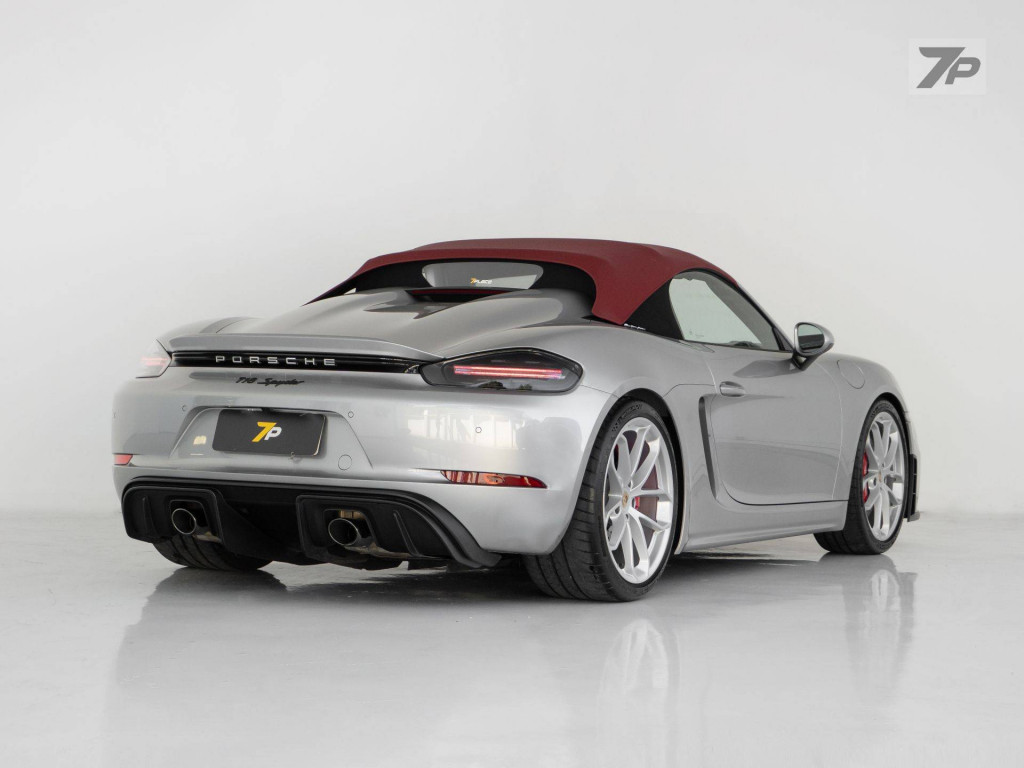 Imagem do veículo PORSCHE 718 SPYDER