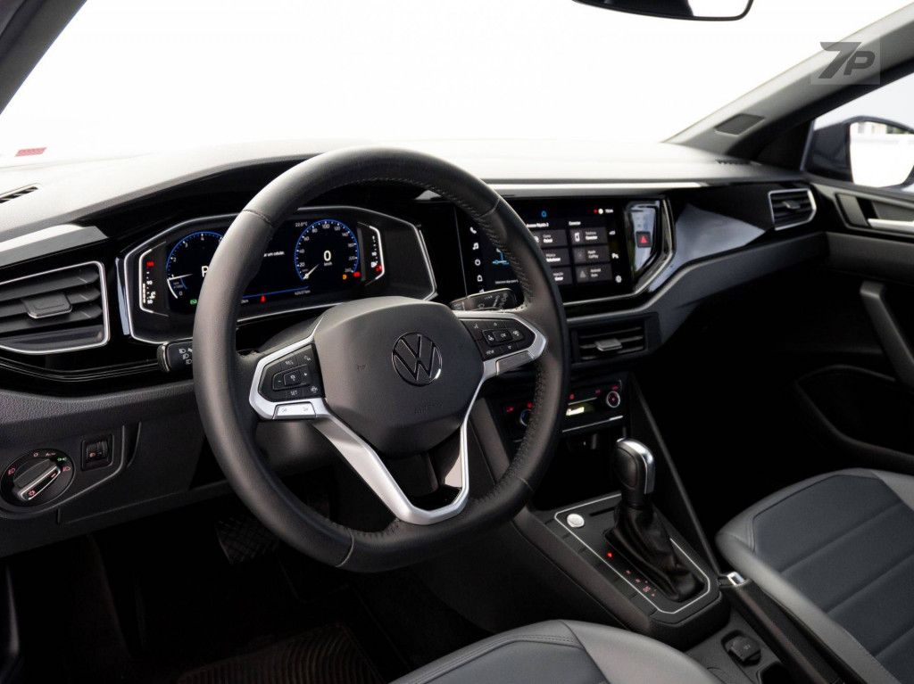 Imagem do veículo VOLKSWAGEN NIVUS 1.0 200 TSI HIGHLINE 2021