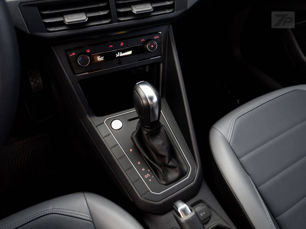 Imagem do veículo VOLKSWAGEN NIVUS 1.0 200 TSI HIGHLINE 2021