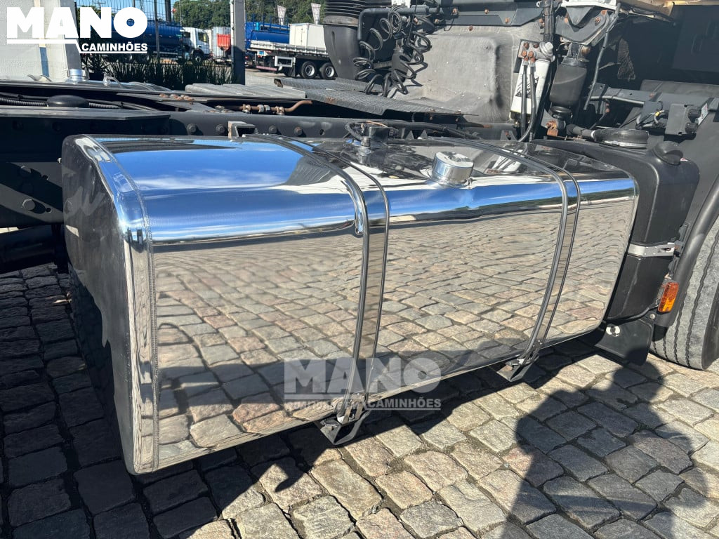 Imagem do veículo IVECO Stralis 600-S44T TA 6x2 2P (E5)