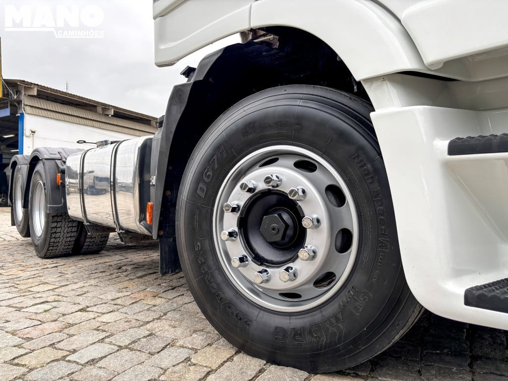 Imagem do veículo IVECO Stralis 600-S44T TA 6x2 2P (E5)