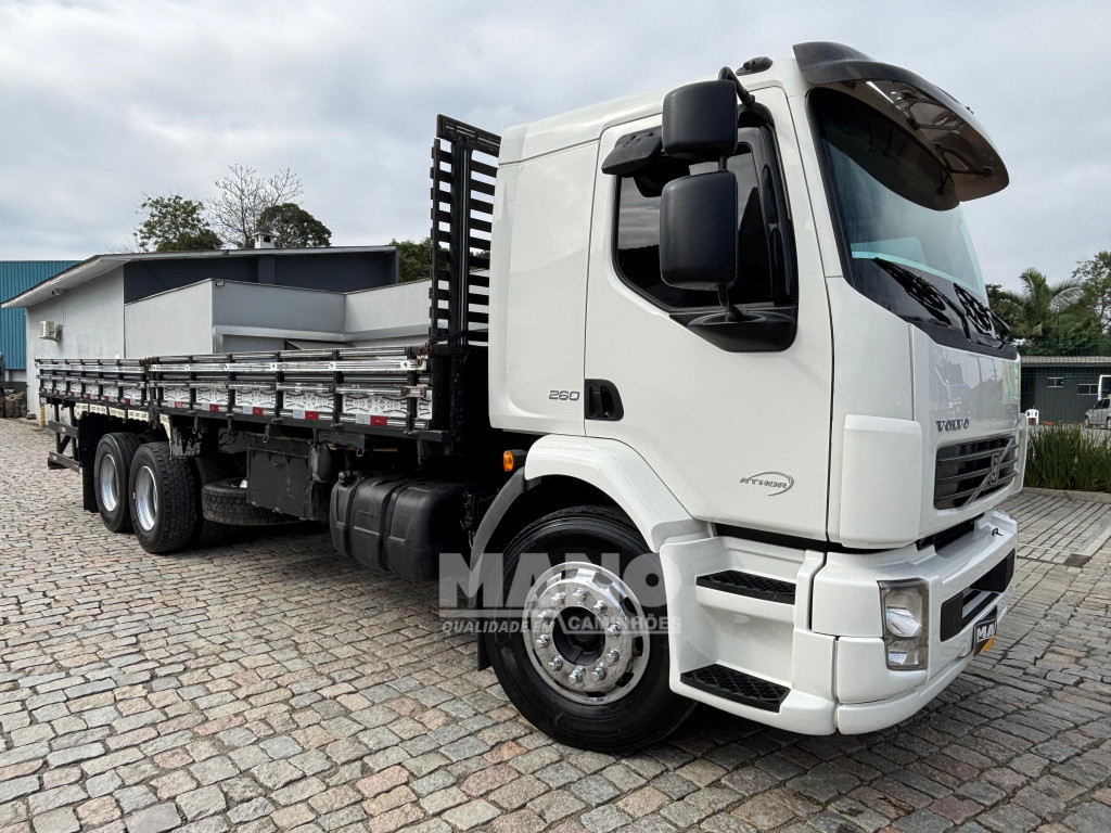 VOLVO VM 260 6x2