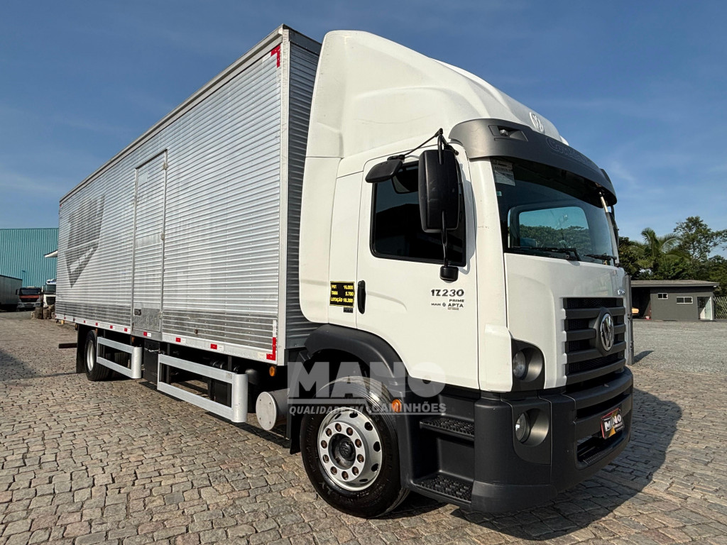 Imagem do veículo VOLKSWAGEN 17-230 CRM 4X2 4P