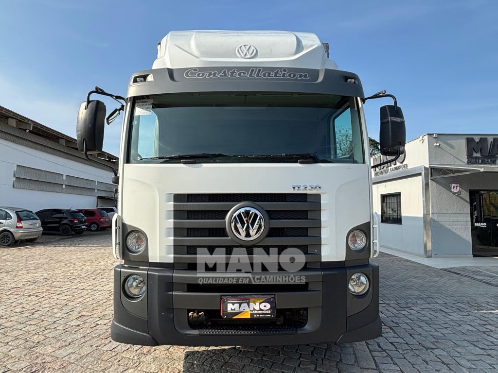 Imagem do veículo VOLKSWAGEN 17-230 CRM 4X2 4P