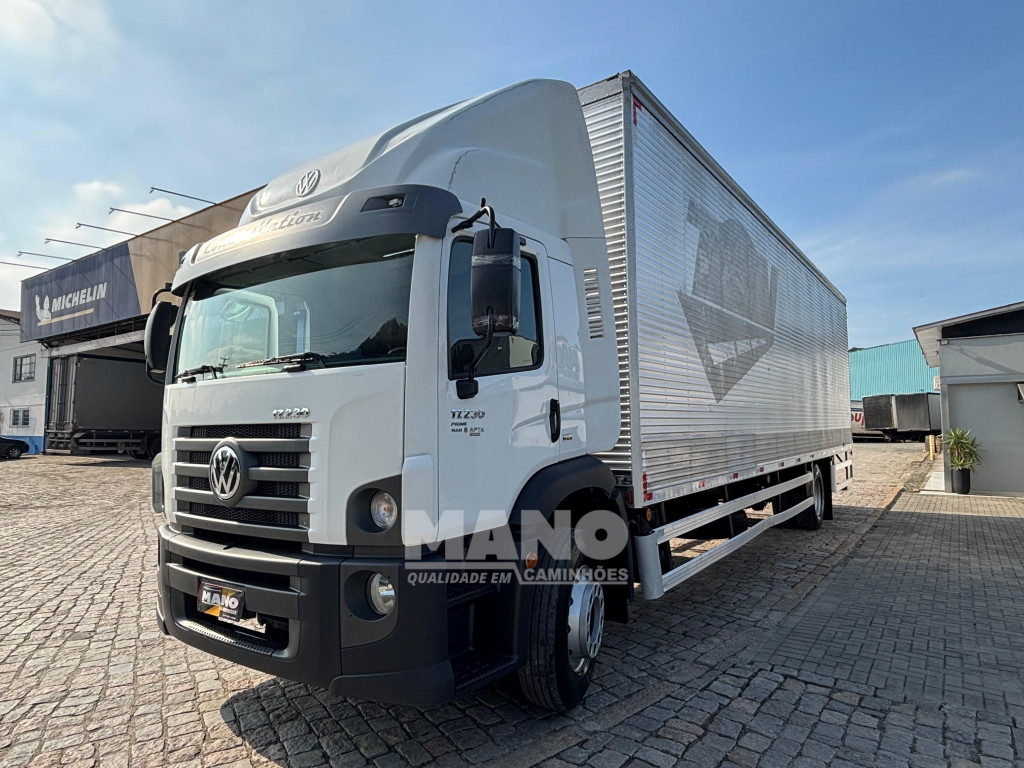 Imagem do veículo VOLKSWAGEN 17-230 CRM 4X2 4P