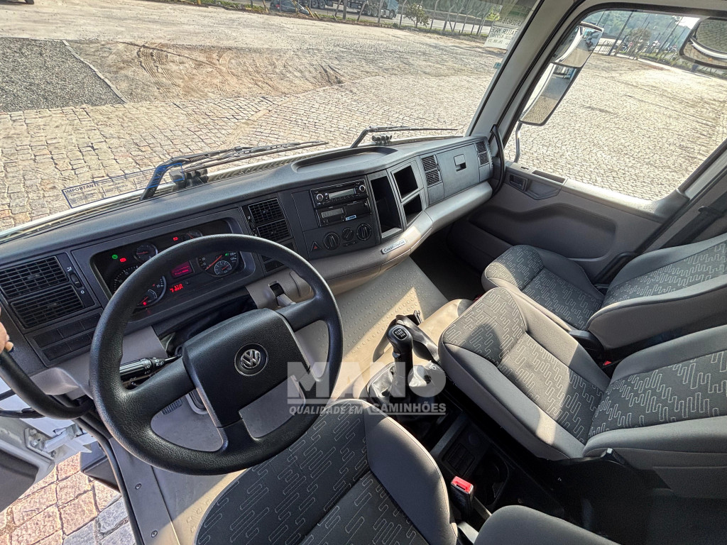 Imagem do veículo VOLKSWAGEN 17-230 CRM 4X2 4P