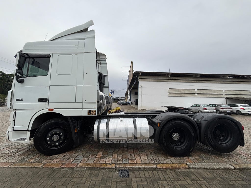 Imagem do veículo DAF XF 105 FTS 460 6x2 (E5)