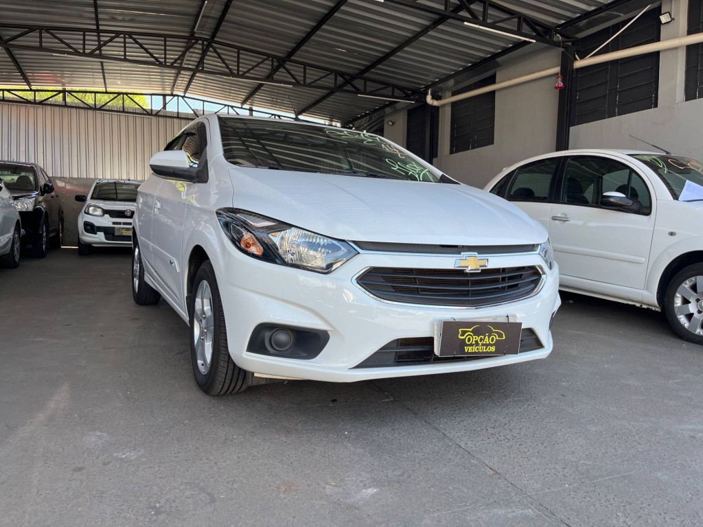 Imagem do veículo Chevrolet Onix 1.4mt Lt 2019