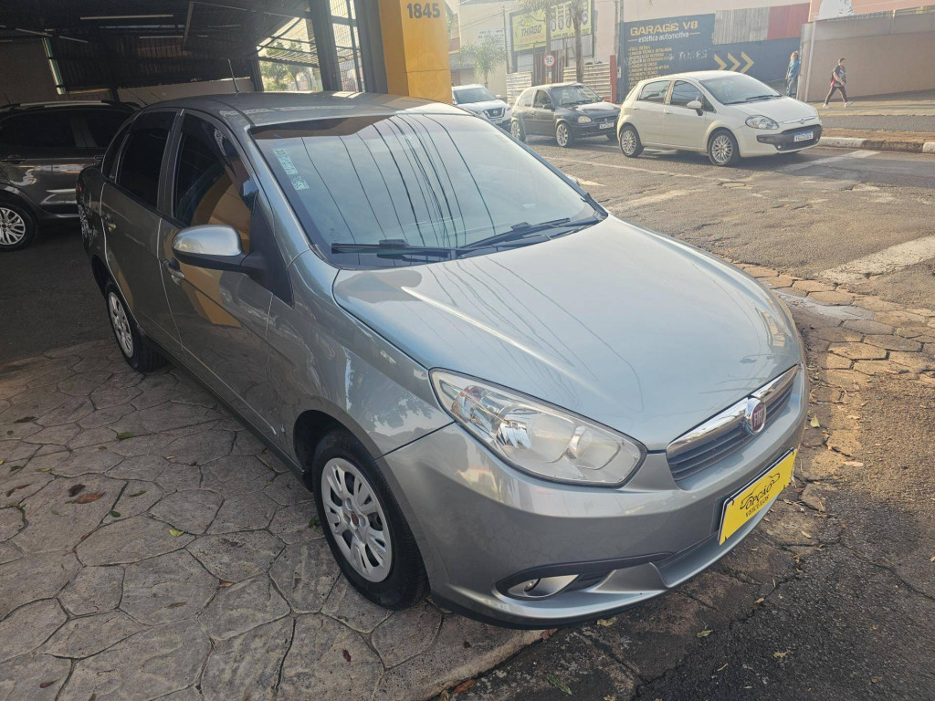 Fiat Siena Attractiv 1.4 2013