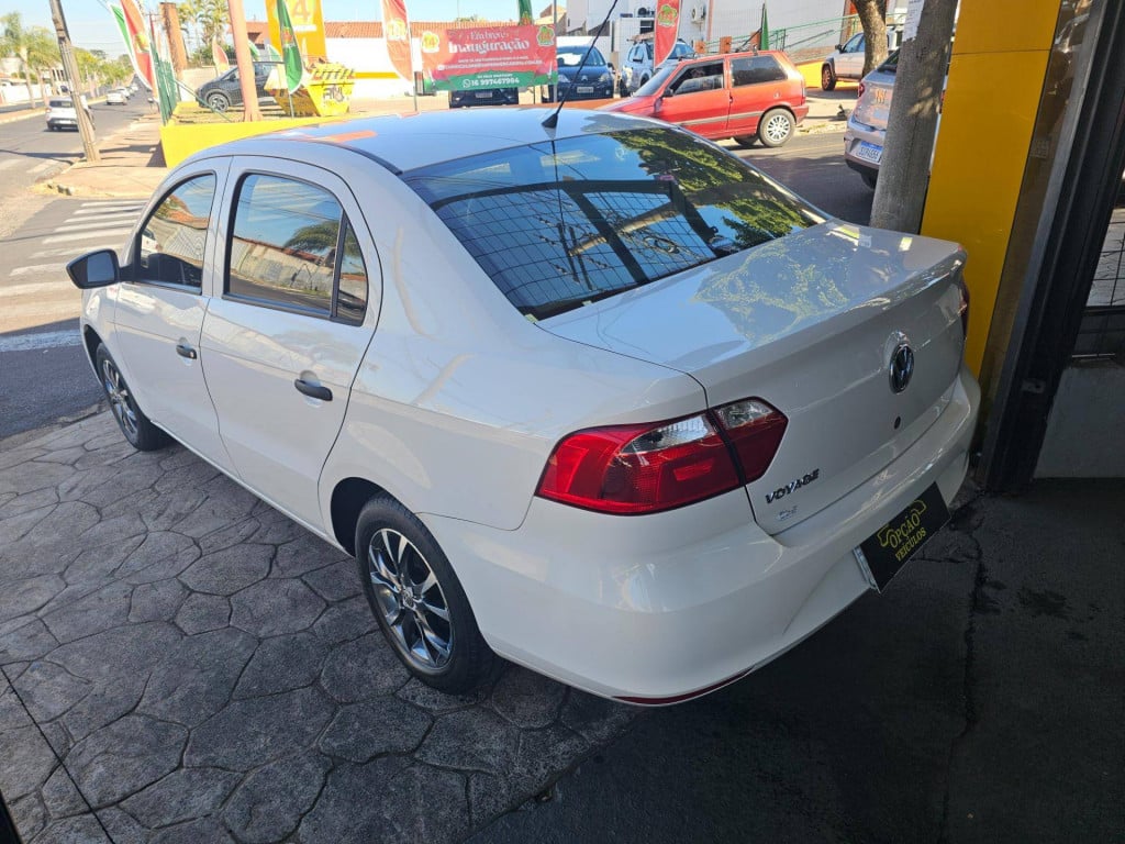 Imagem do veículo Volkswagen Novo Voyage 1.0 2014