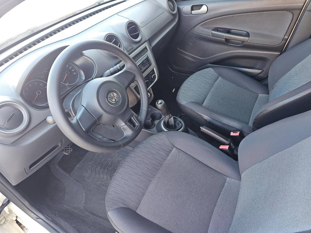Imagem do veículo Volkswagen Novo Voyage 1.0 2014