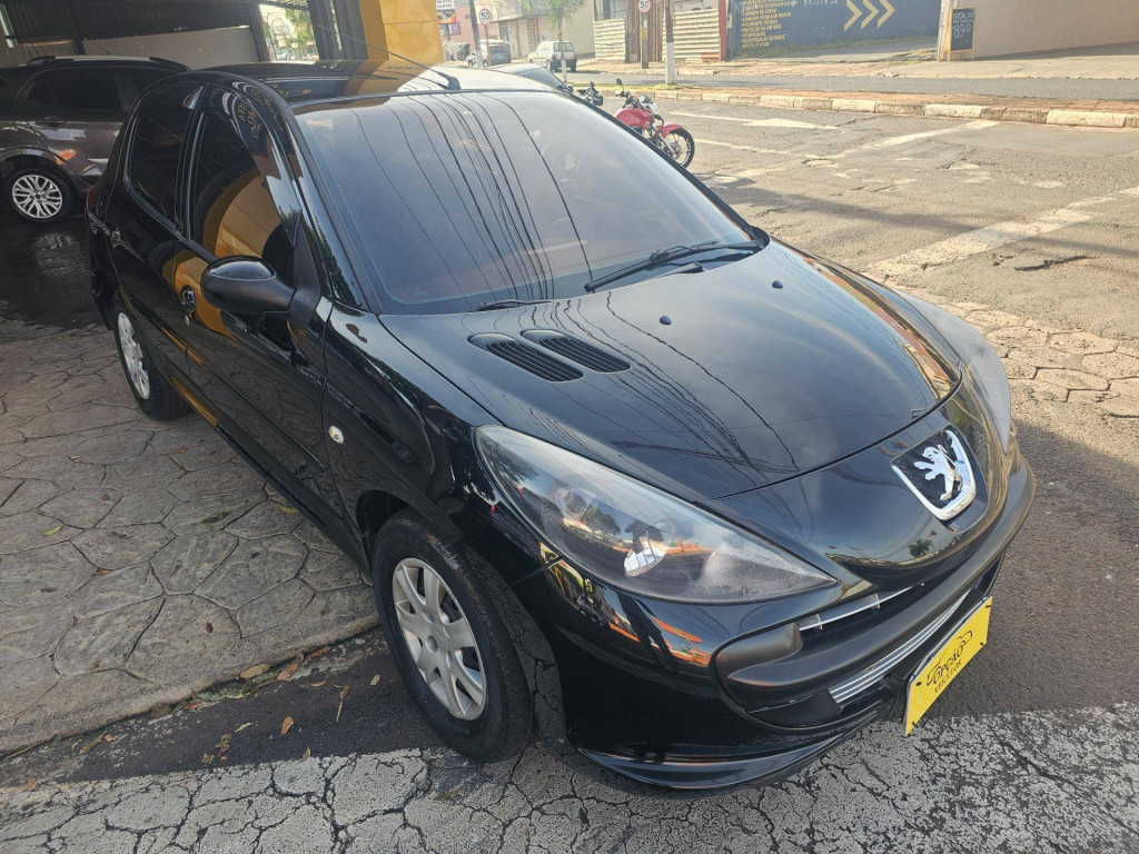 Peugeot 207 1.4 Xr 8v Flex 4p Manual 2011