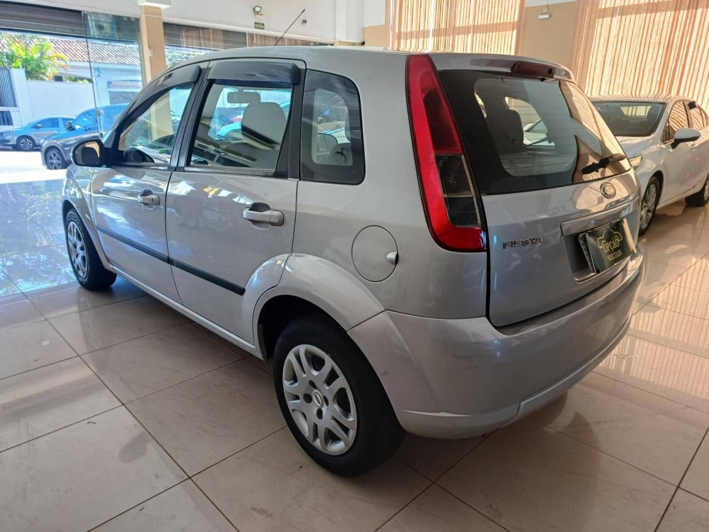 Imagem do veículo Ford Fiesta Flex 2014