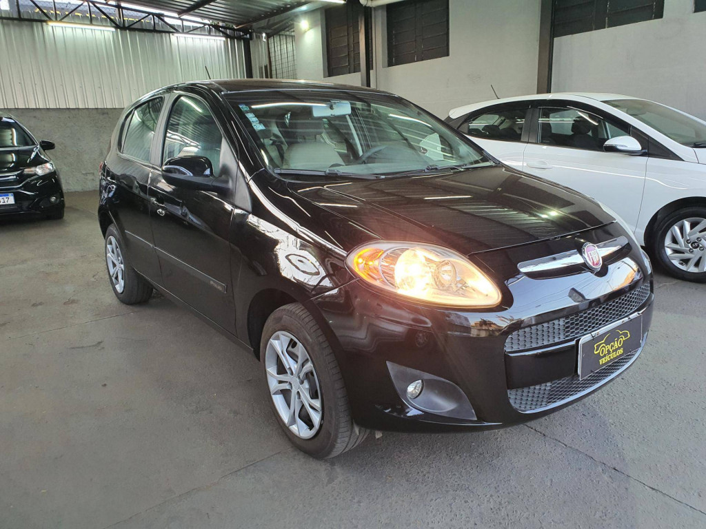 Fiat Palio Essence 1.6 2013