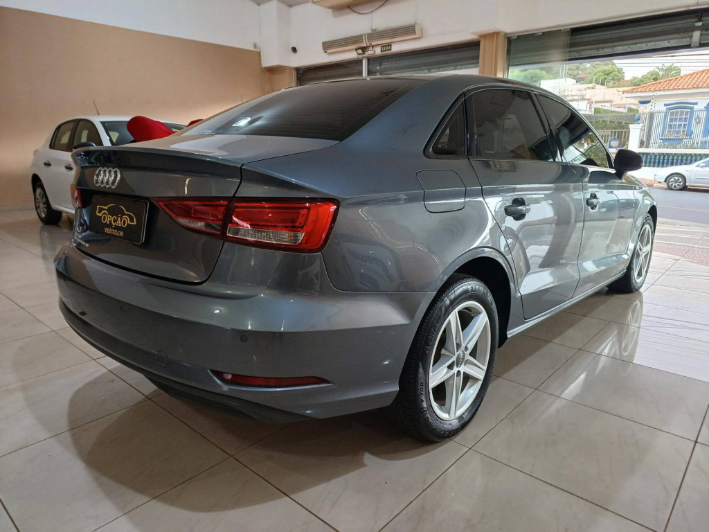 Imagem do veículo Audi Auda3 Lm 150cv 2019