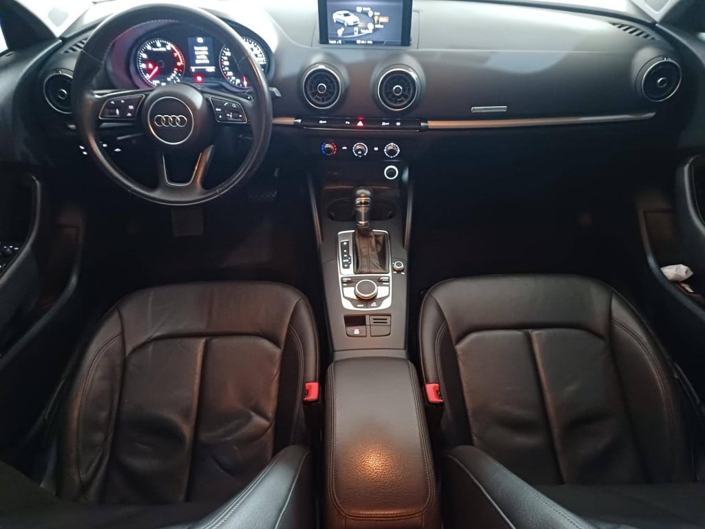 Imagem do veículo Audi Auda3 Lm 150cv 2019