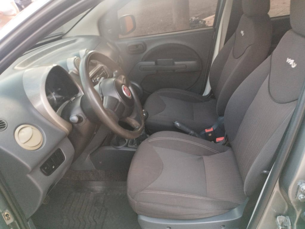 Imagem do veículo Fiat Uno Way 1.4 2011