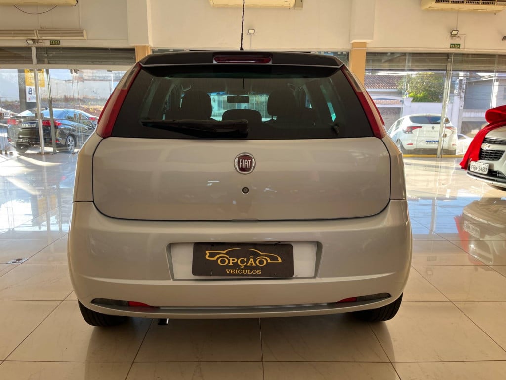 Imagem do veículo Fiat Punto Elx 1.4 2009