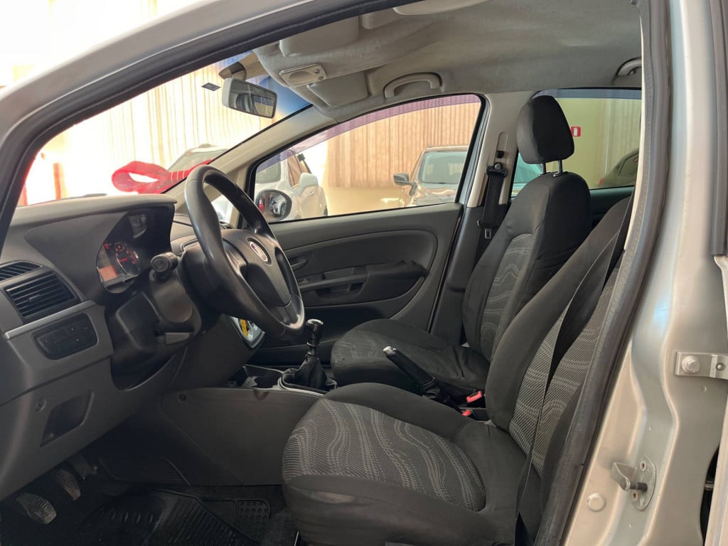 Imagem do veículo Fiat Punto Elx 1.4 2009