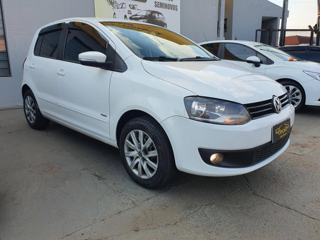 Imagem do veículo Volkswagen Fox 1.0 Gii 2014
