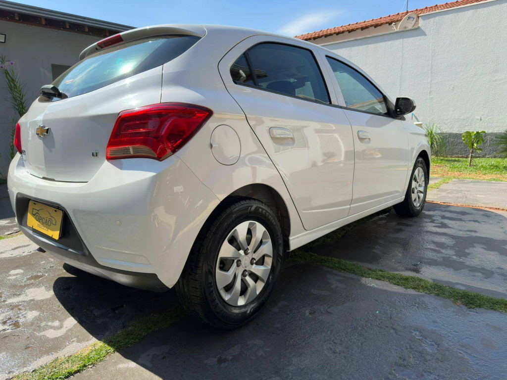 Imagem do veículo Chevrolet Onix 1.0mt Lt 2019