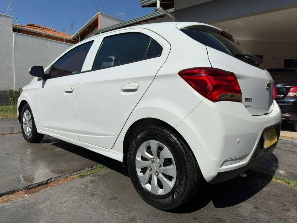 Imagem do veículo Chevrolet Onix 1.0mt Lt 2019
