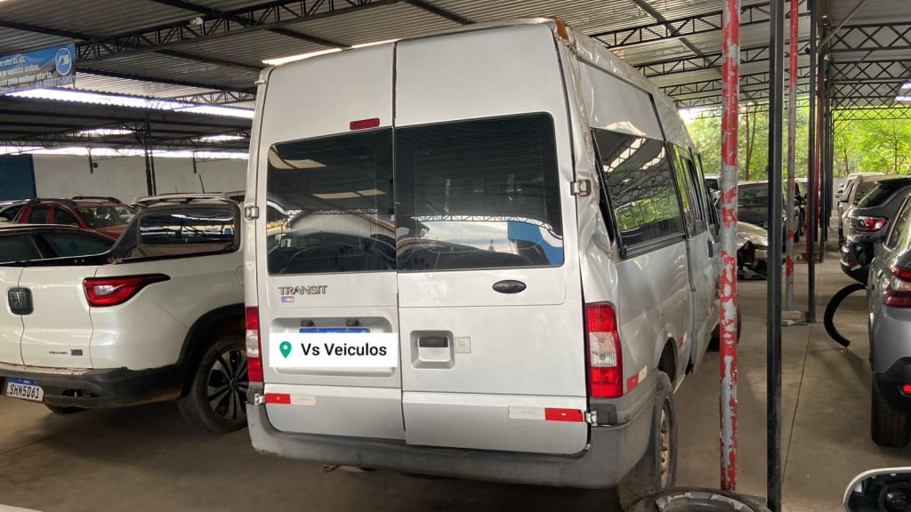 Imagem do veículo FORD TRANSIT Minibus 15 Lugares 2.0 16v Diesel