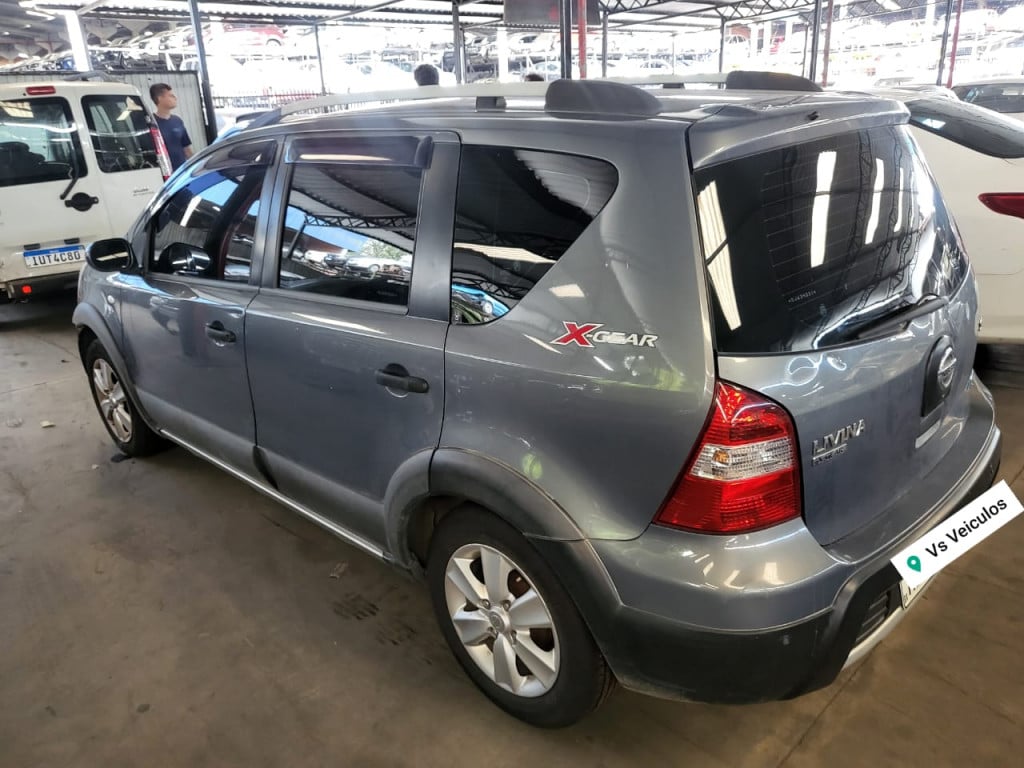 NISSAN LIVINA 1.8 SL X-GEAR 16V FLEX 4P AUTOMÁTICO