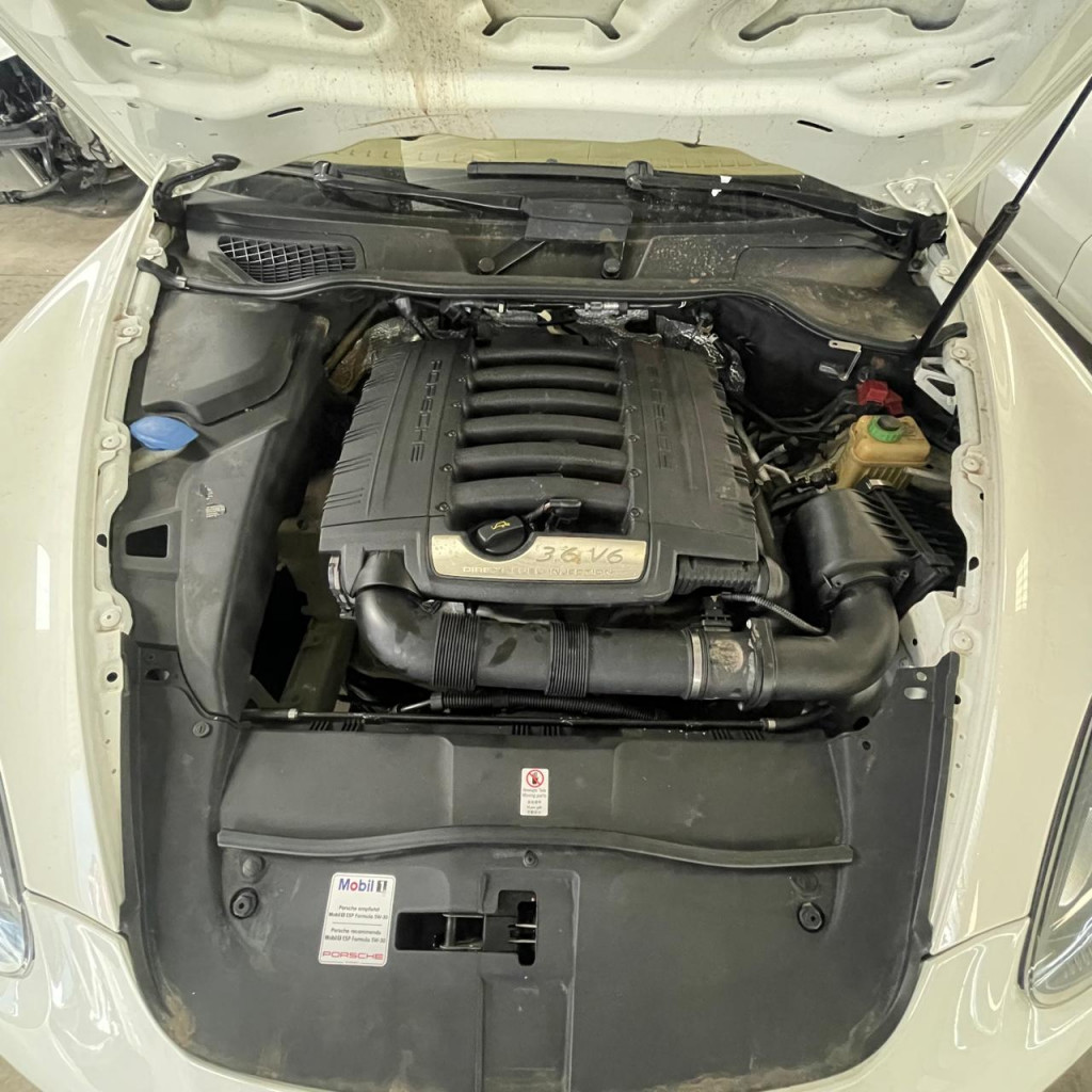 Imagem do veículo PORSCHE CAYENNE 3.0 V6 GASOLINA AWD TIPTRONIC S