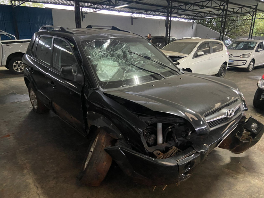 Imagem do veículo HYUNDAI TUCSON 2.0 MPFI GLS 16V 143CV 2WD FLEX 4P AUTOMÁTICO