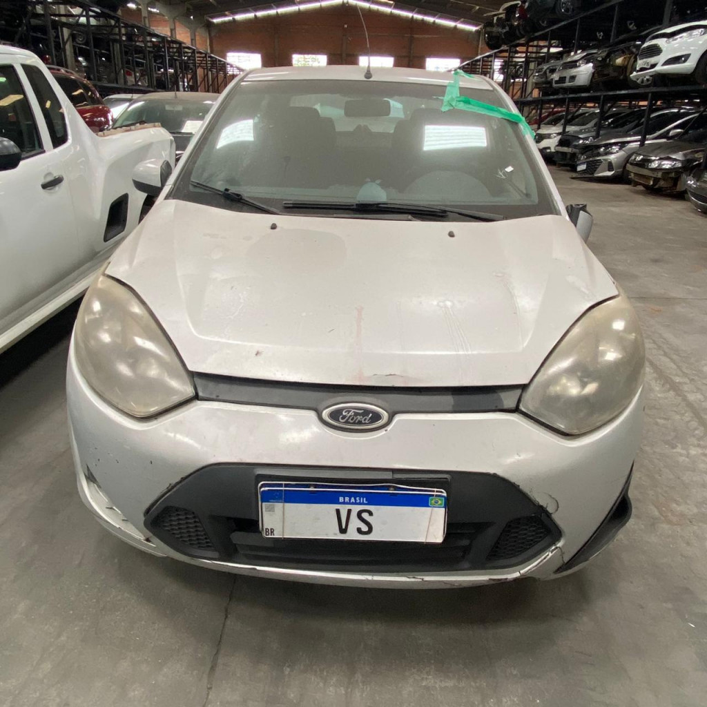 Imagem do veículo FORD FIESTA 1.6 ROCAM SEDAN 8V FLEX 4P MANUAL