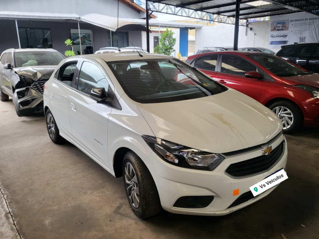 CHEVROLET ONIX 1.4 MPFI ADVANTAGE 8V FLEX 4P AUTOMÁTICO