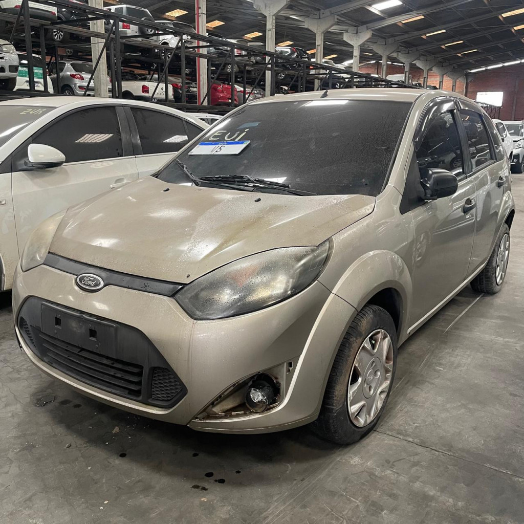 FORD FIESTA 1.6 ROCAM HATCH 8V FLEX 4P MANUAL