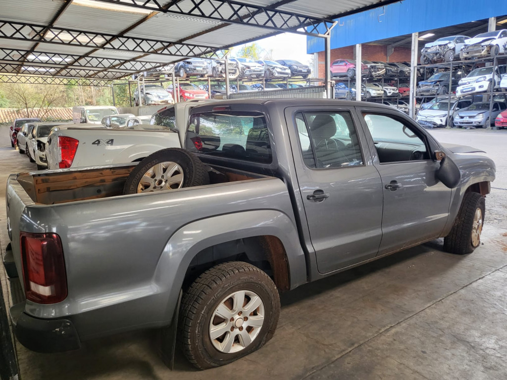 Imagem do veículo VOLKSWAGEN AMAROK 2.0 4X4 CD 16V TURBO INTERCOOLER DIESEL 4P MANUAL