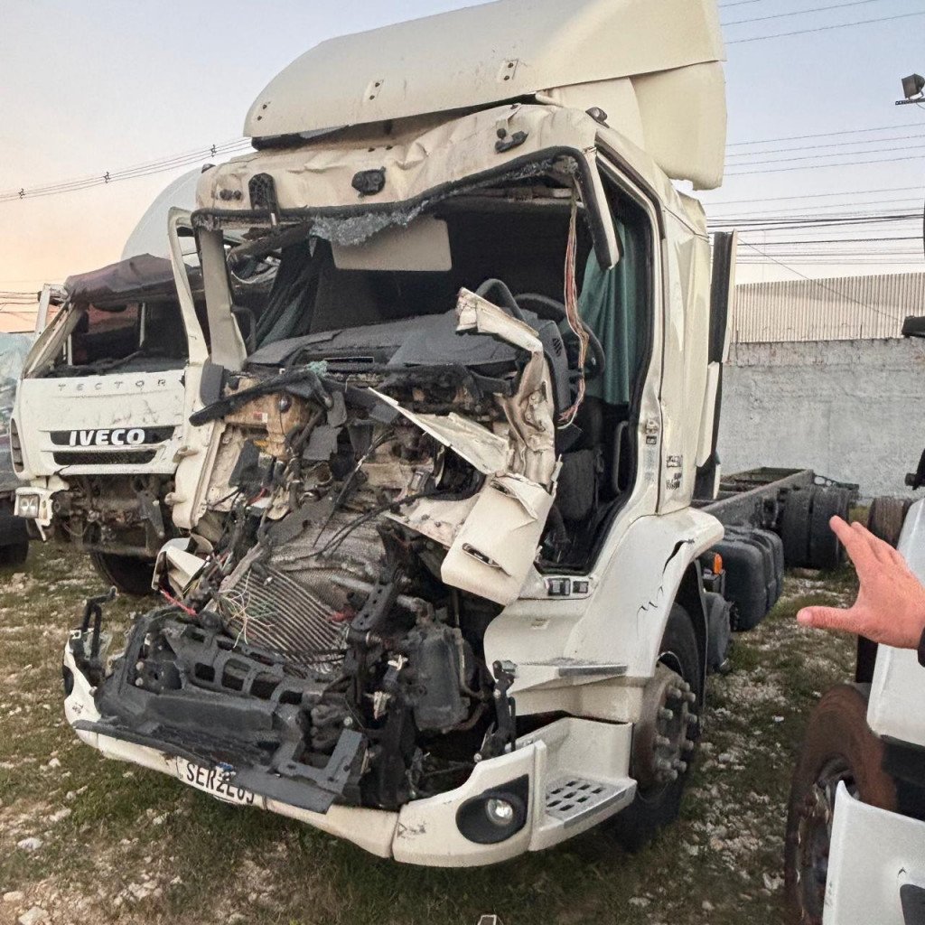 Imagem do veículo VOLVO VM 290 6X2 2p (diesel) (E6)